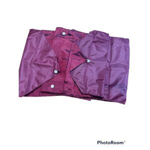 Adjustable bejeweled table runner 
